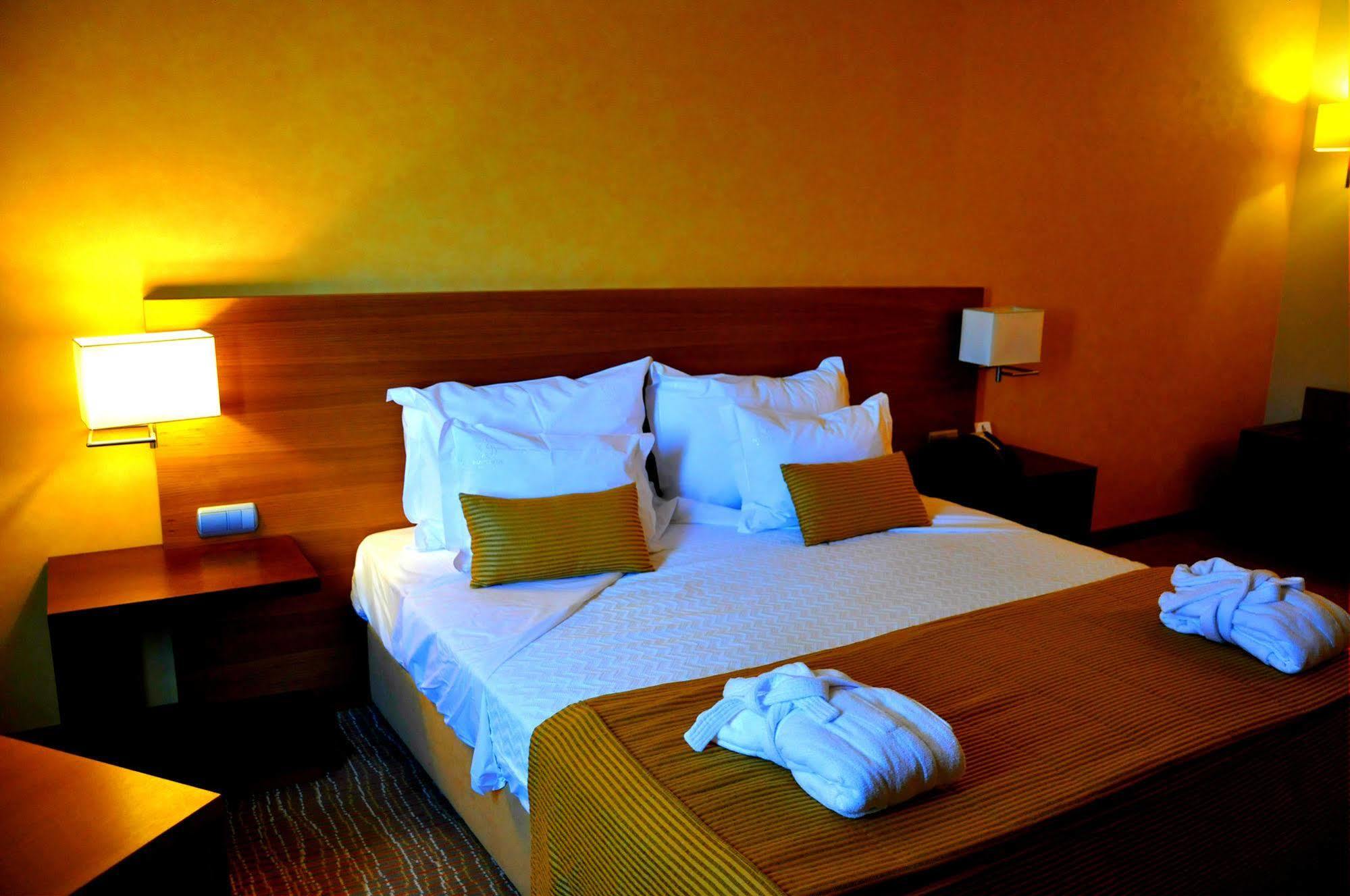 Hotel Lusitania Congress & Spa Guarda Exterior photo